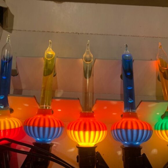 9 Vintage Noma Biscuit Bubble-Lites in the Original Box - Picture 11 of 16